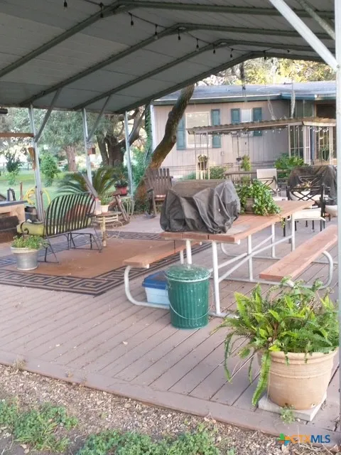 1037 Noll Road Meyersville, TX 77974