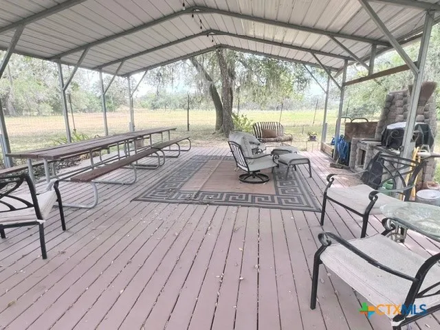 1037 Noll Road Meyersville, TX 77974