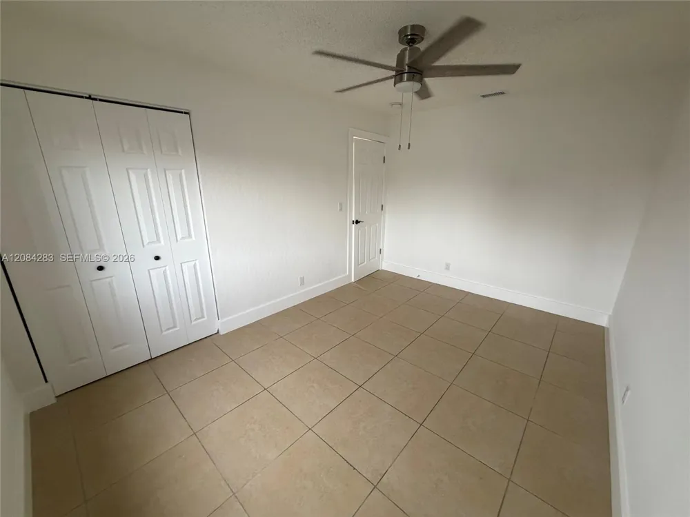 11085 NW 38th Pl Sunrise, FL 33351