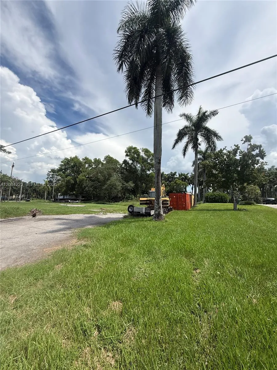 208 SW 208th Ln Southwest Ranches, FL 33332