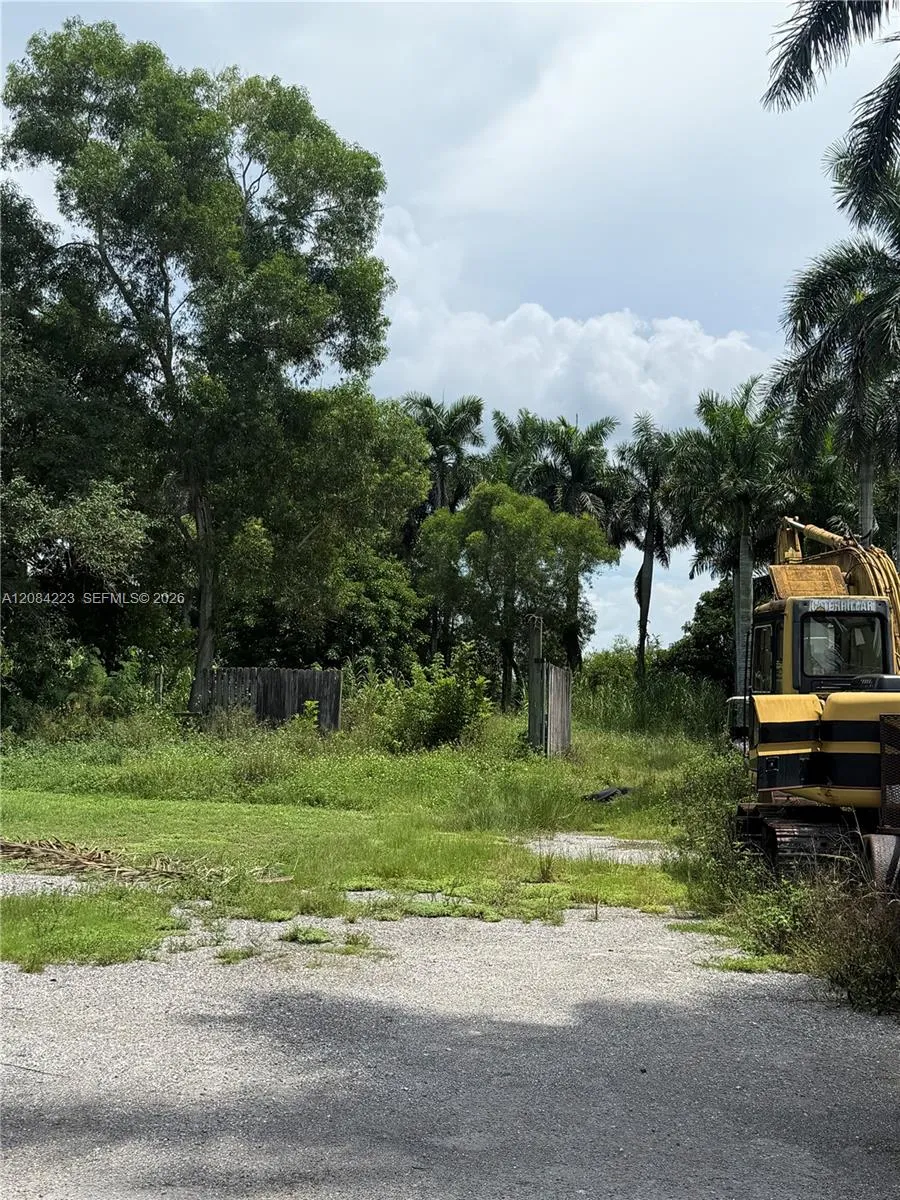 208 SW 208th Ln Southwest Ranches, FL 33332