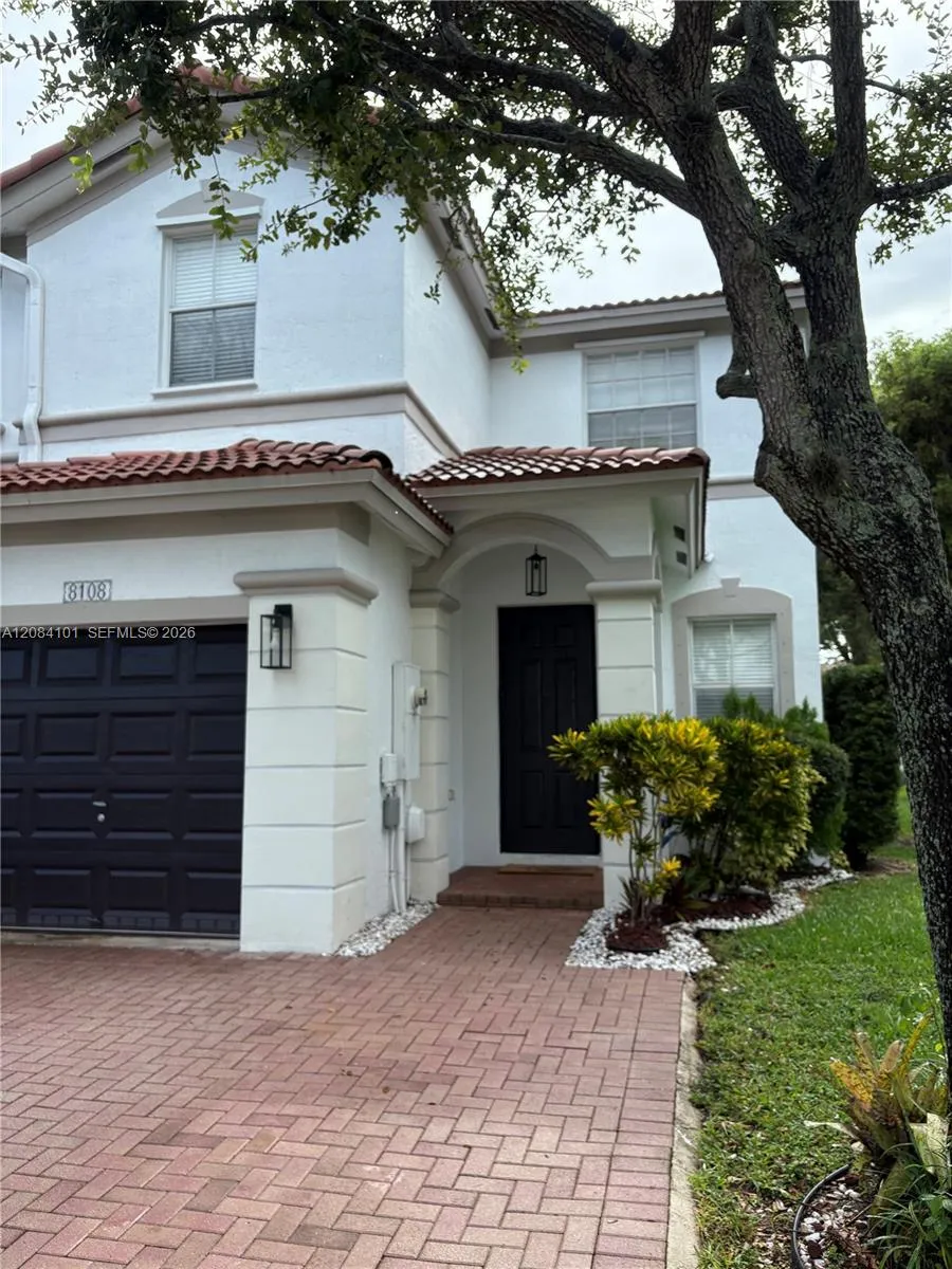 8108 NW 108th Ct Doral, FL 33178