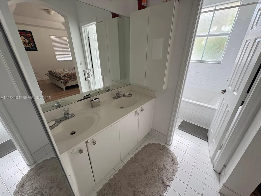 8108 NW 108th Ct Doral, FL 33178