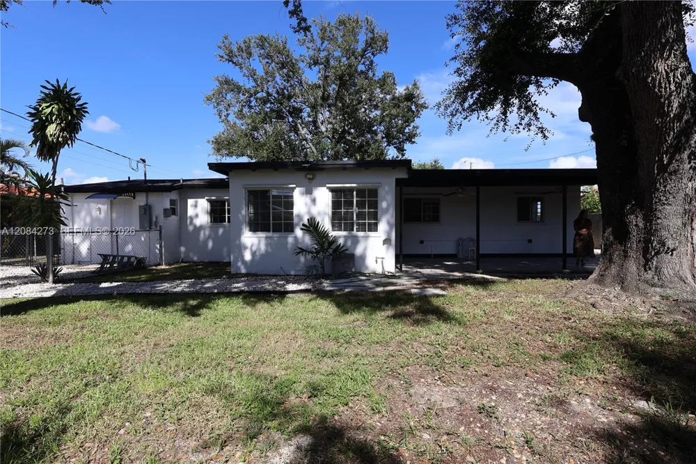 3610 SW 106th Ave Miami, FL 33165