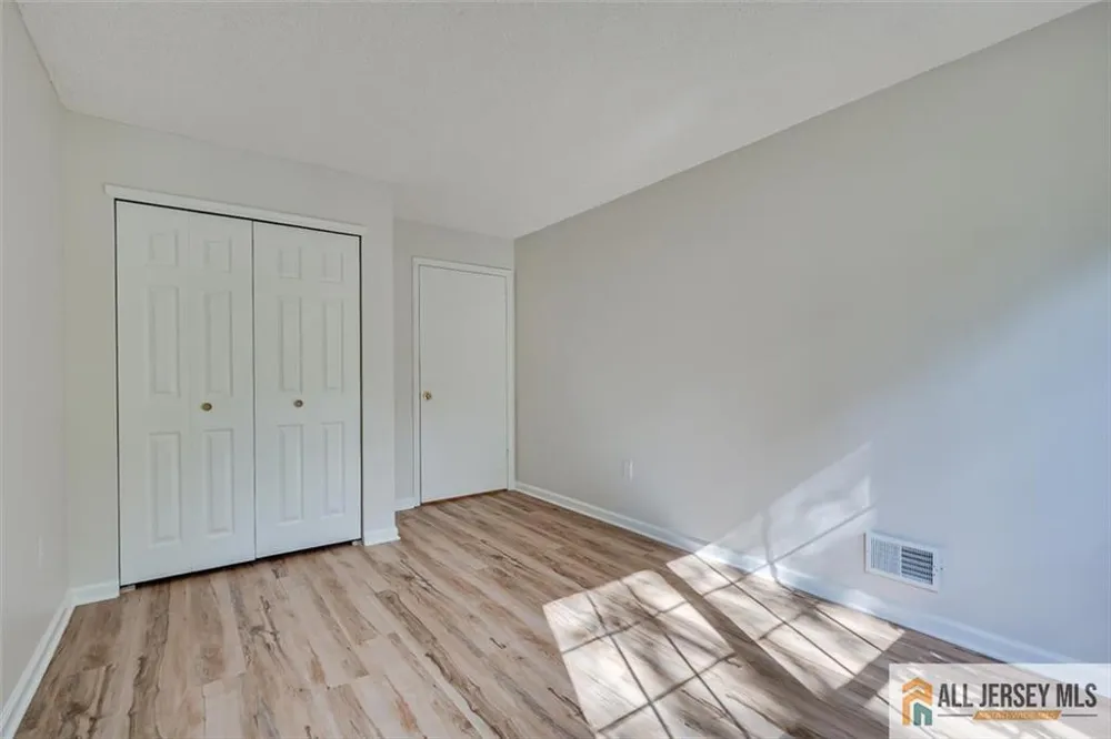 14 Sheffield Court North Brunswick, NJ 08902