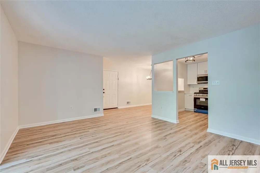 14 Sheffield Court North Brunswick, NJ 08902