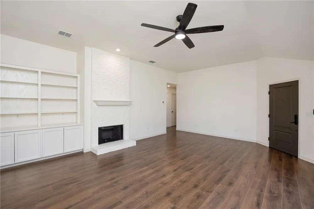 6653 Downing Street #12 Corpus Christi, TX 78414