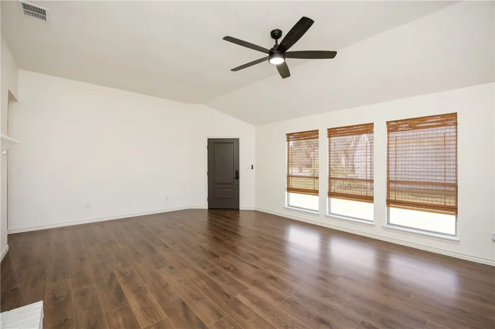 6653 Downing Street #12 Corpus Christi, TX 78414
