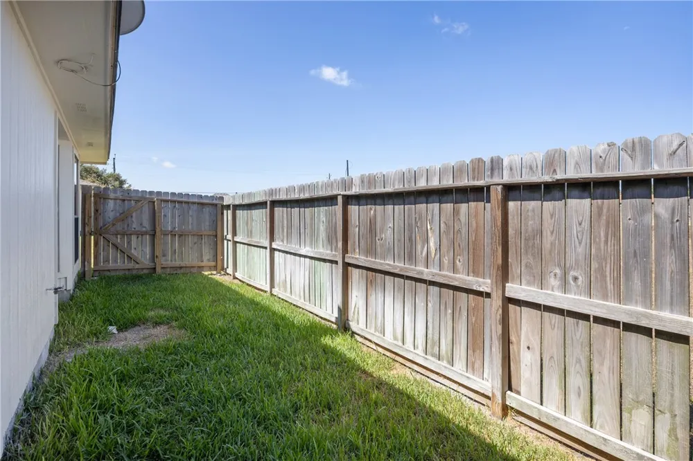 6653 Downing Street #12 Corpus Christi, TX 78414