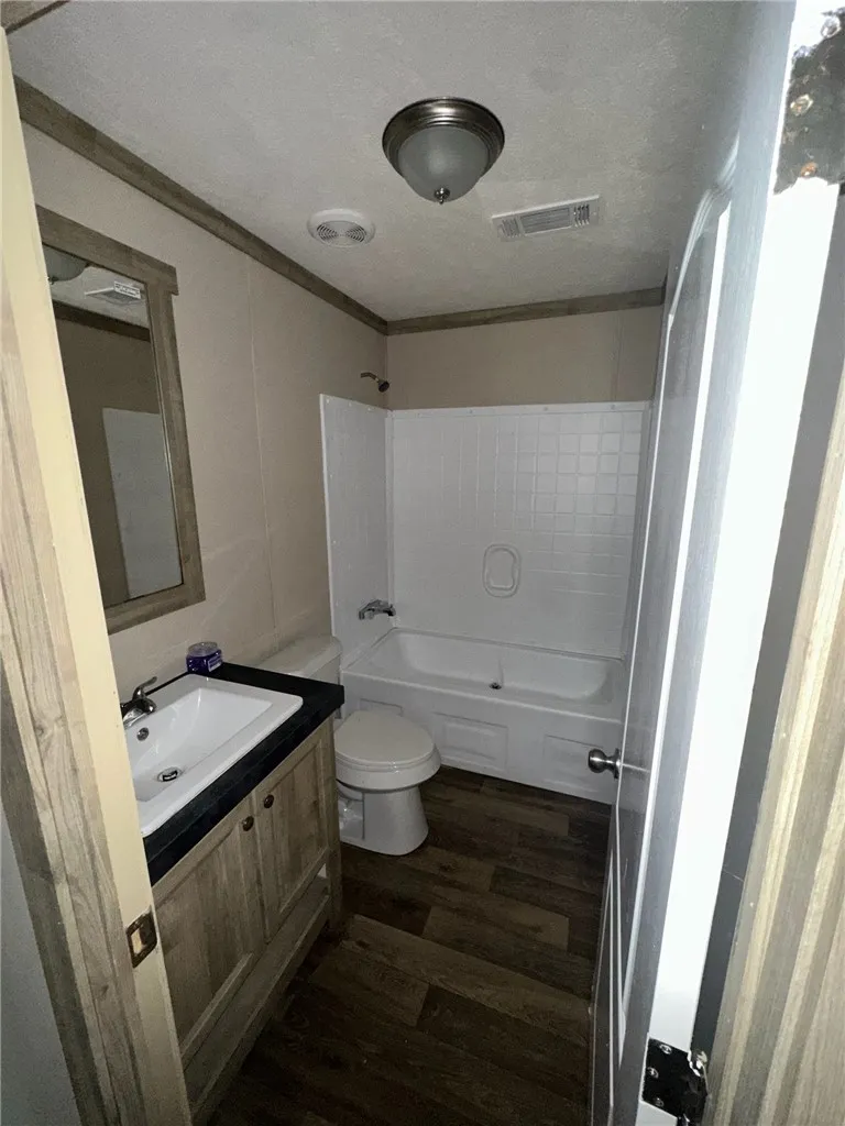 5094 Amber Street Bishop, TX 78343