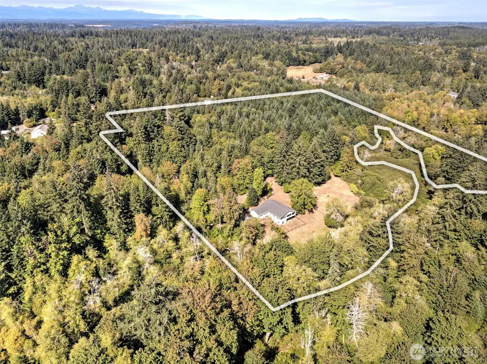 1010 SE Binns Swiger Loop Road Shelton, WA 98584