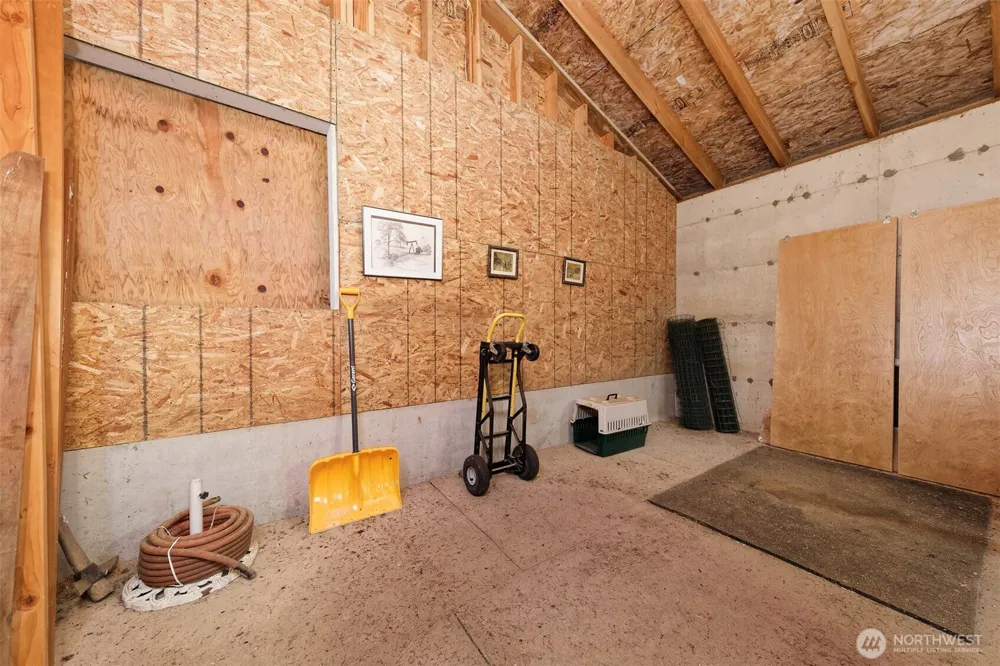 1010 SE Binns Swiger Loop Road Shelton, WA 98584