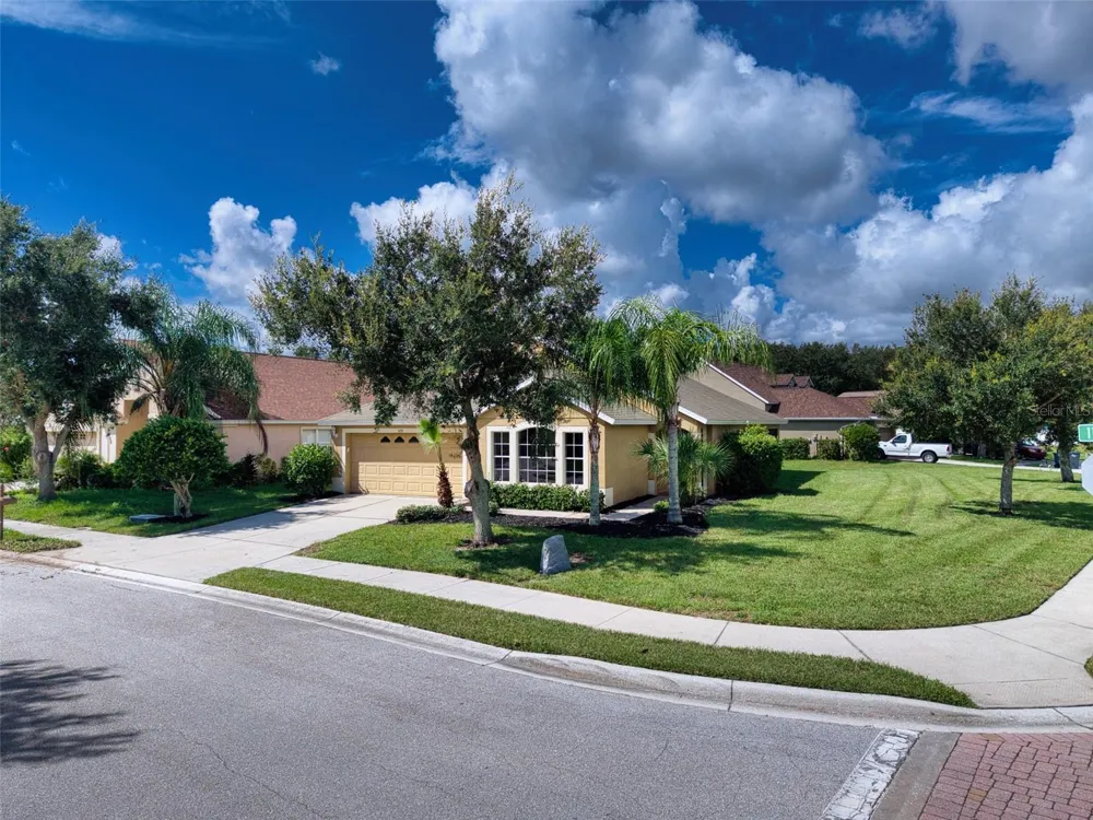 5231 119TH TERRACE E Parrish, FL 34219