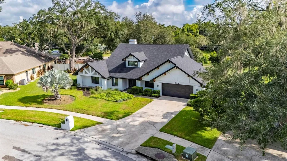 104 BARRINGTON DRIVE Brandon, FL 33511