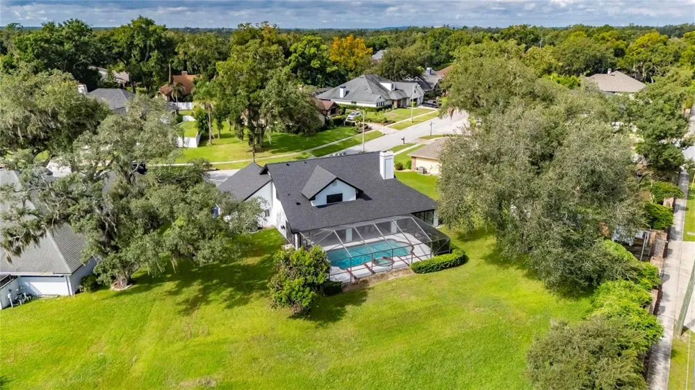 104 BARRINGTON DRIVE Brandon, FL 33511