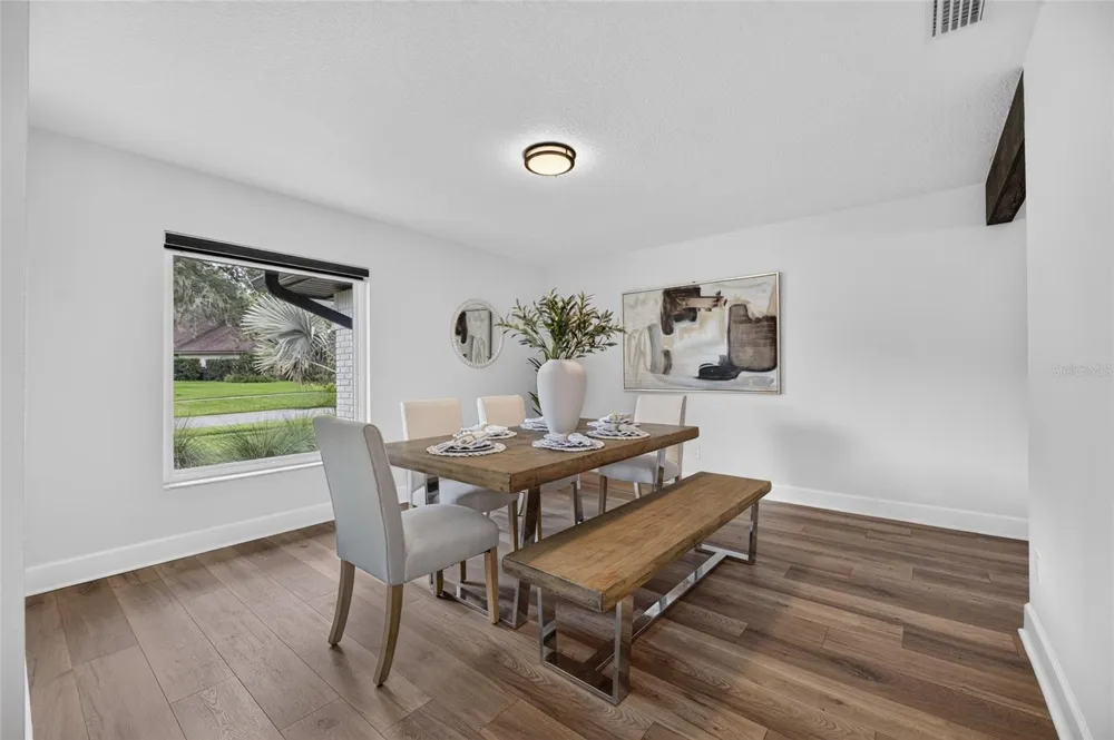 104 BARRINGTON DRIVE Brandon, FL 33511