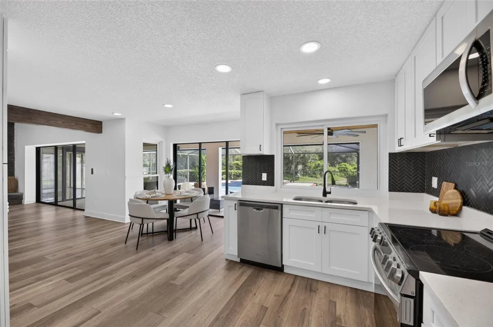 104 BARRINGTON DRIVE Brandon, FL 33511