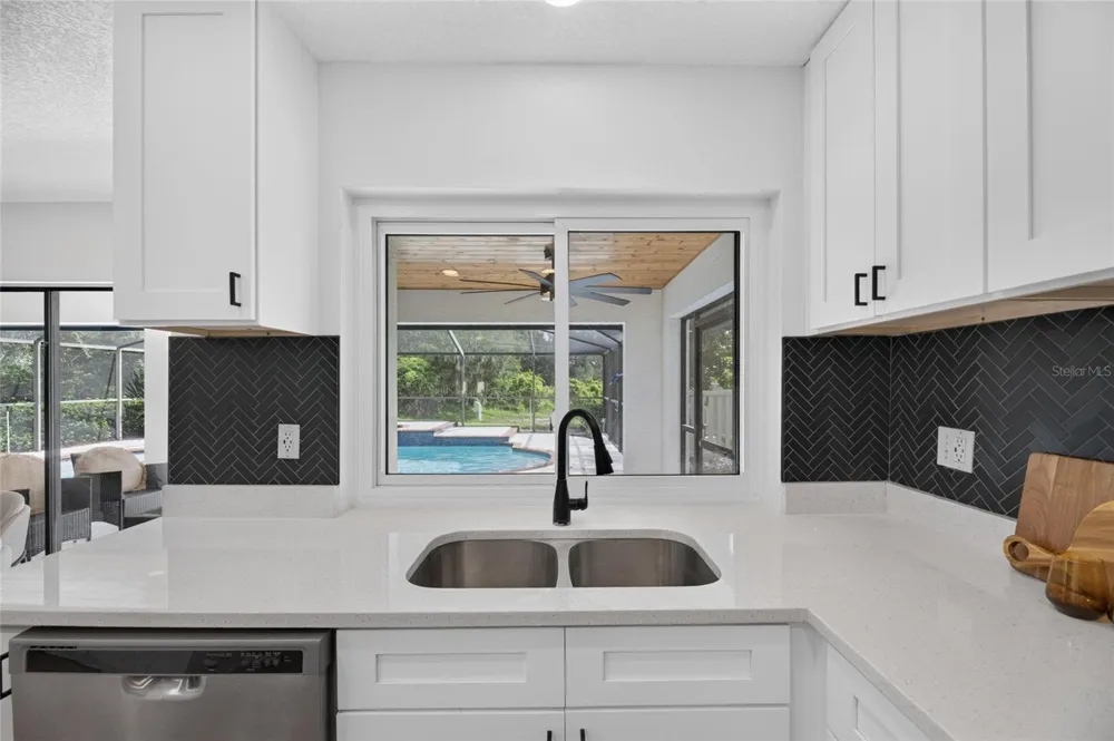 104 BARRINGTON DRIVE Brandon, FL 33511