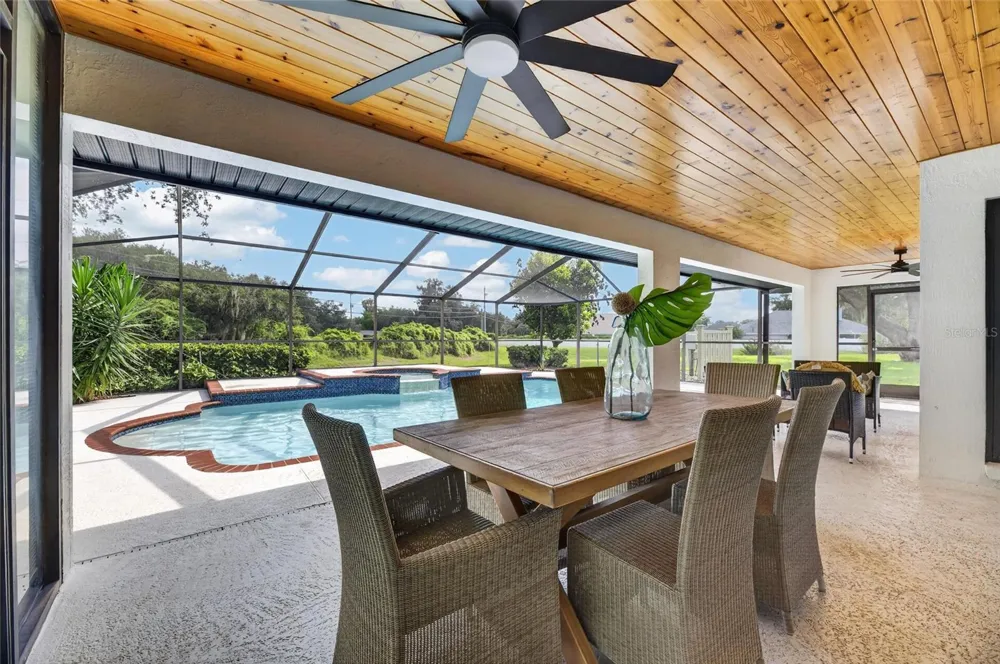 104 BARRINGTON DRIVE Brandon, FL 33511