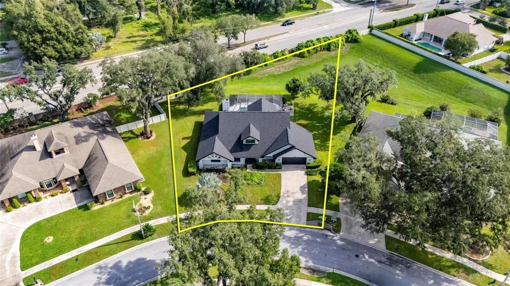 104 BARRINGTON DRIVE Brandon, FL 33511