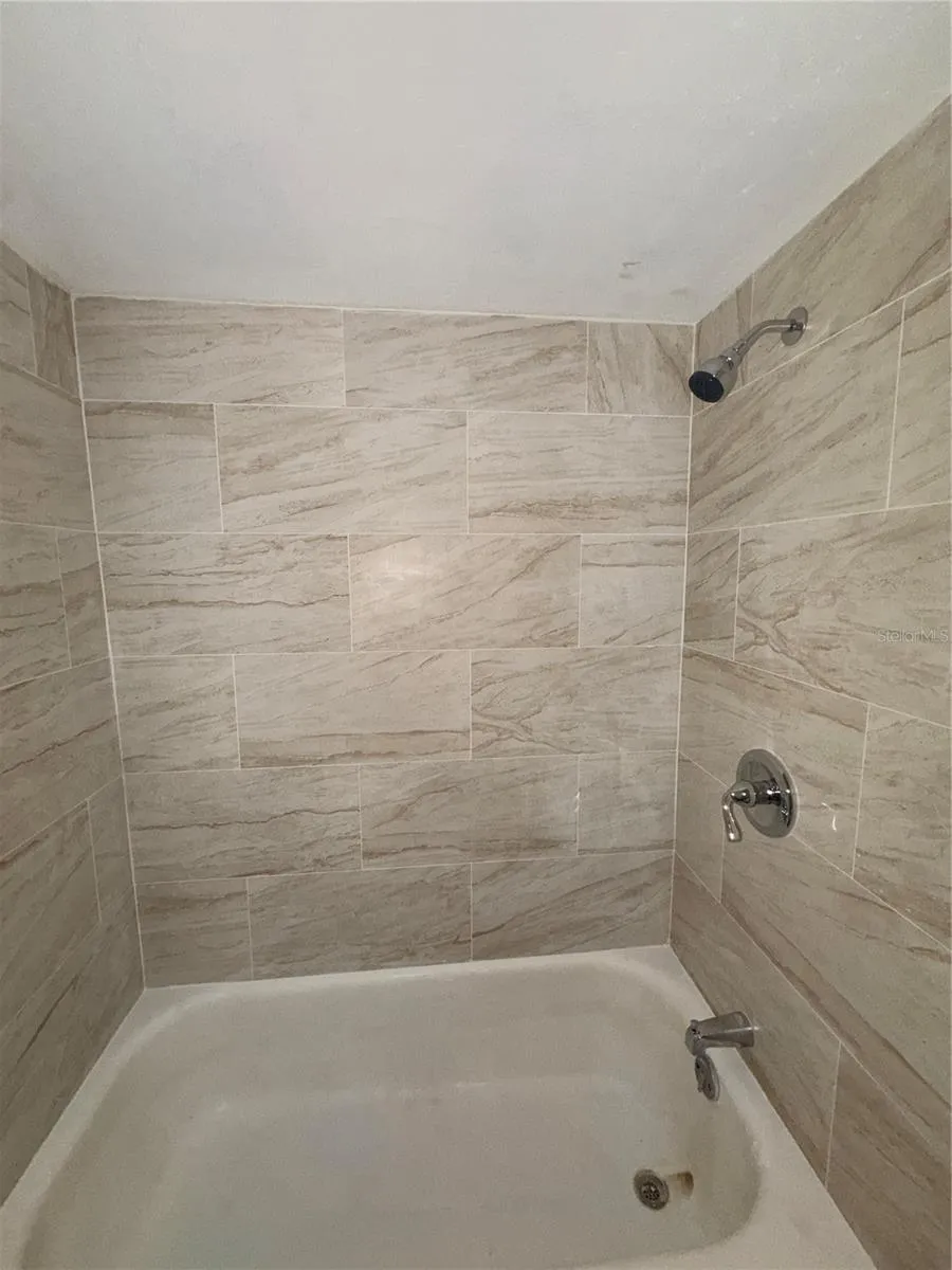 514 GREENVIEW TERRACE #A Lake Wales, FL 33853