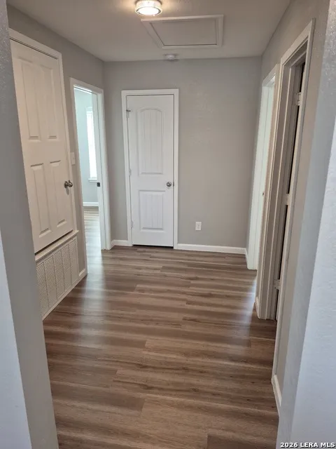1323 Hawk Ct San Antonio, TX 78245