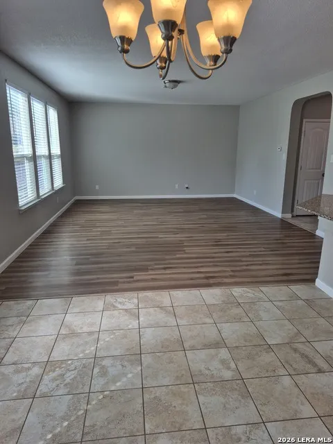 1323 Hawk Ct San Antonio, TX 78245
