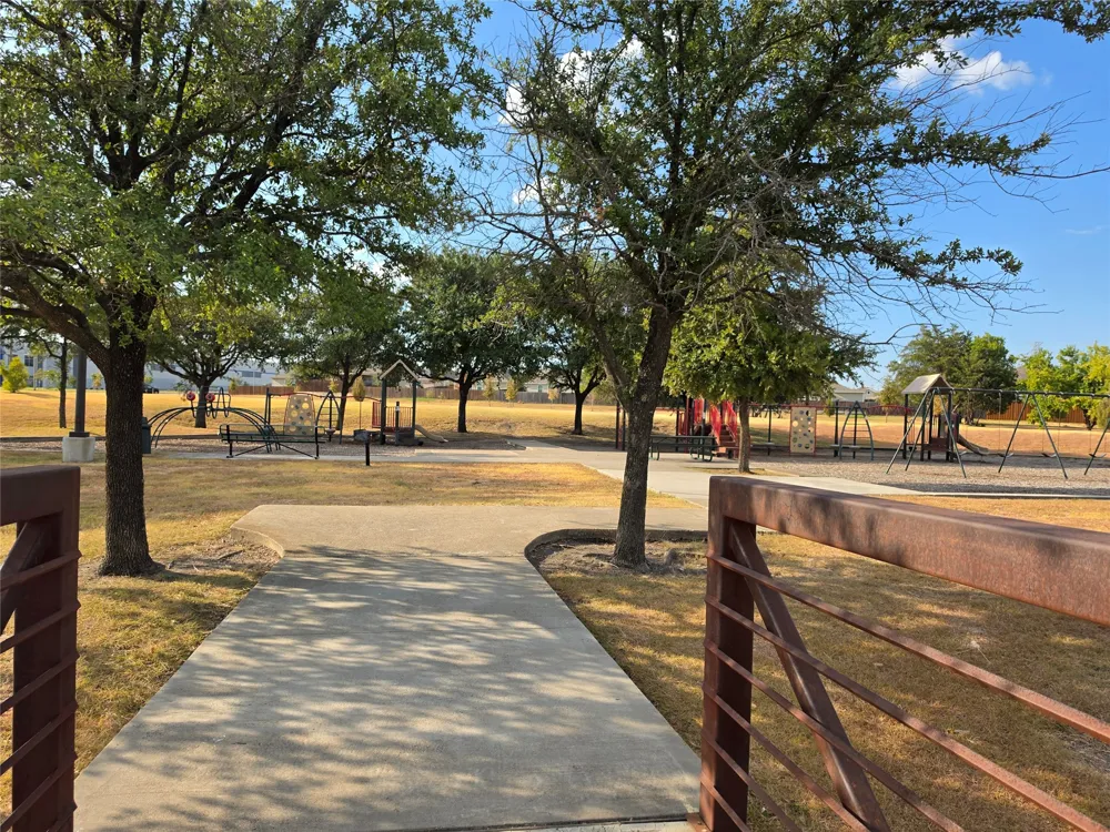 9420 Dumfries Drive Dallas, TX 75227