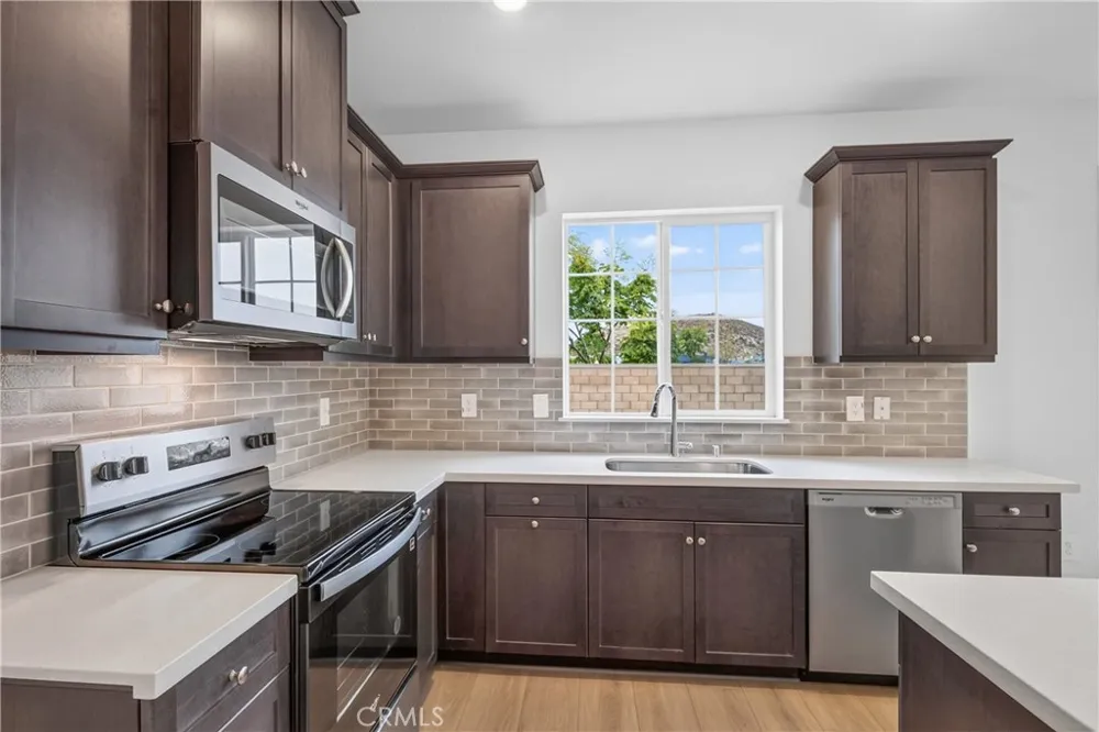 27071 Kodiak Court Menifee, CA 92585