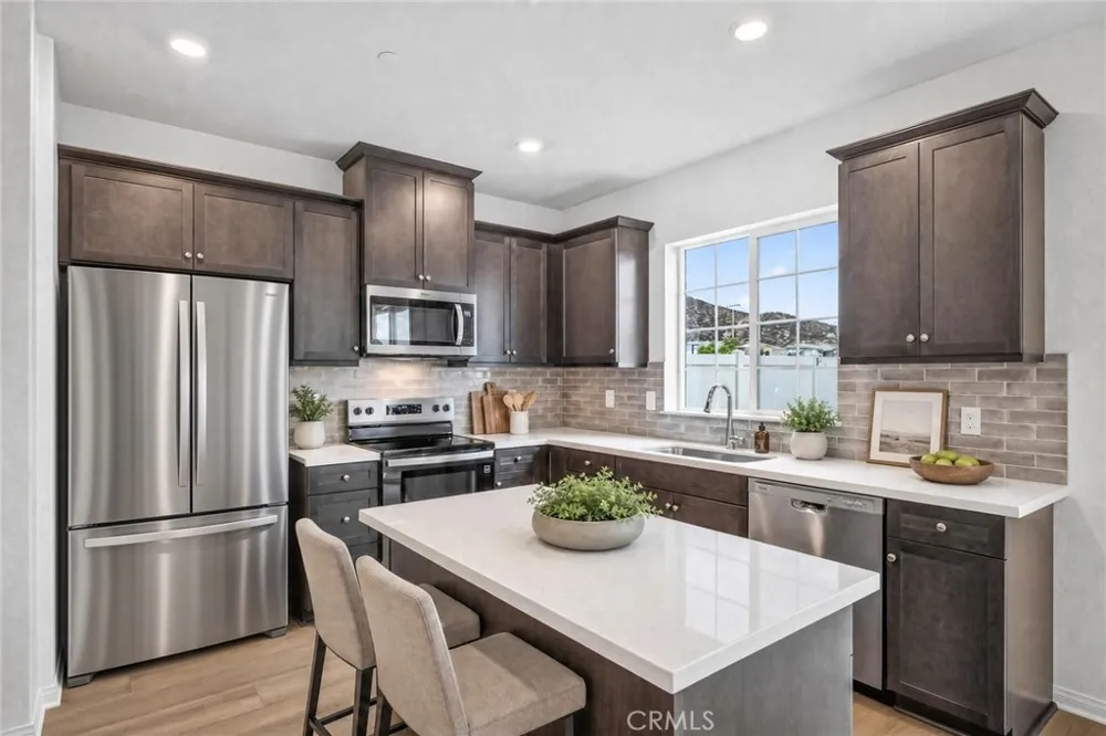 27071 Kodiak Court Menifee, CA 92585