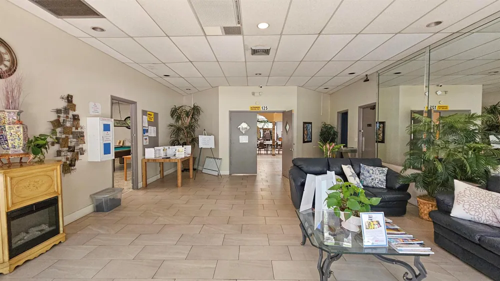2650 NW 49th Avenue #318 Lauderdale Lakes, FL 33313