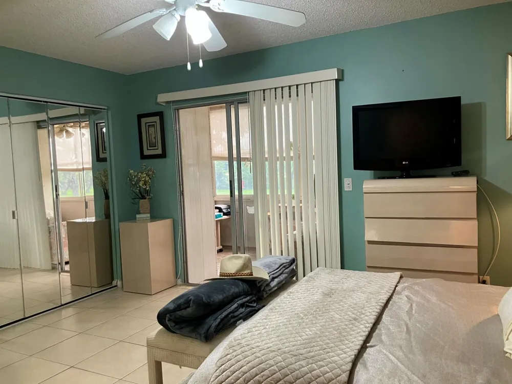 130 Southampton B West Palm Beach, FL 33417