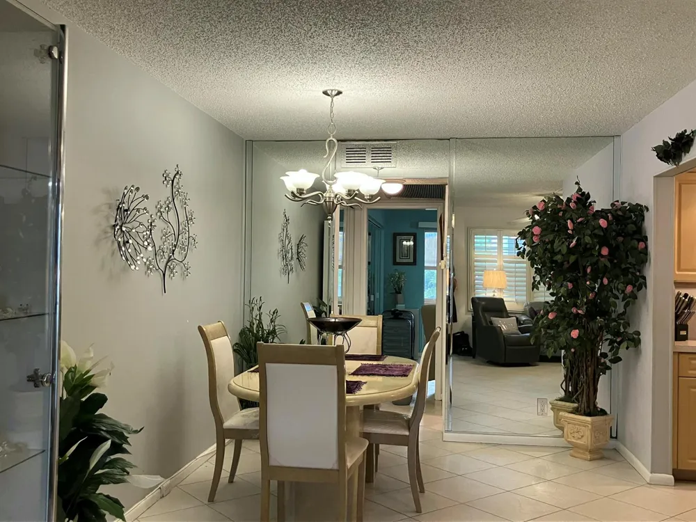 130 Southampton B West Palm Beach, FL 33417