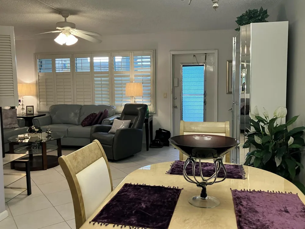 130 Southampton B West Palm Beach, FL 33417