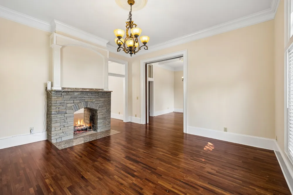 2107 10th Ave S Nashville, TN 37204