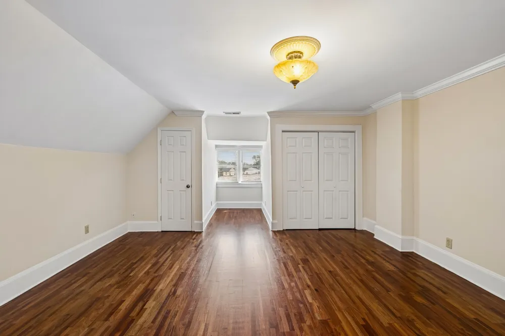 2107 10th Ave S Nashville, TN 37204