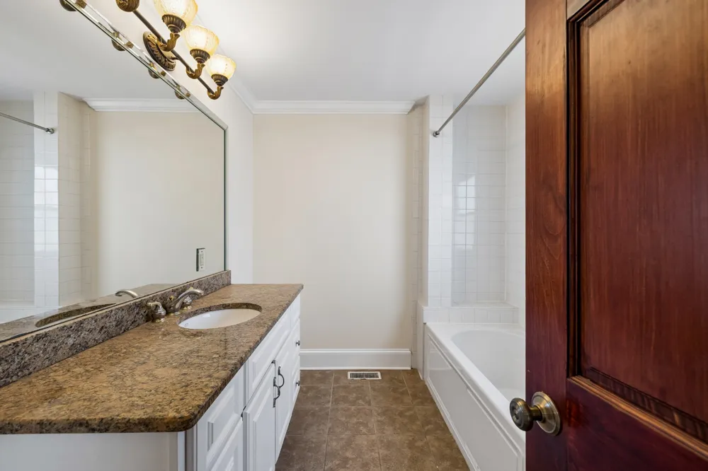 2107 10th Ave S Nashville, TN 37204