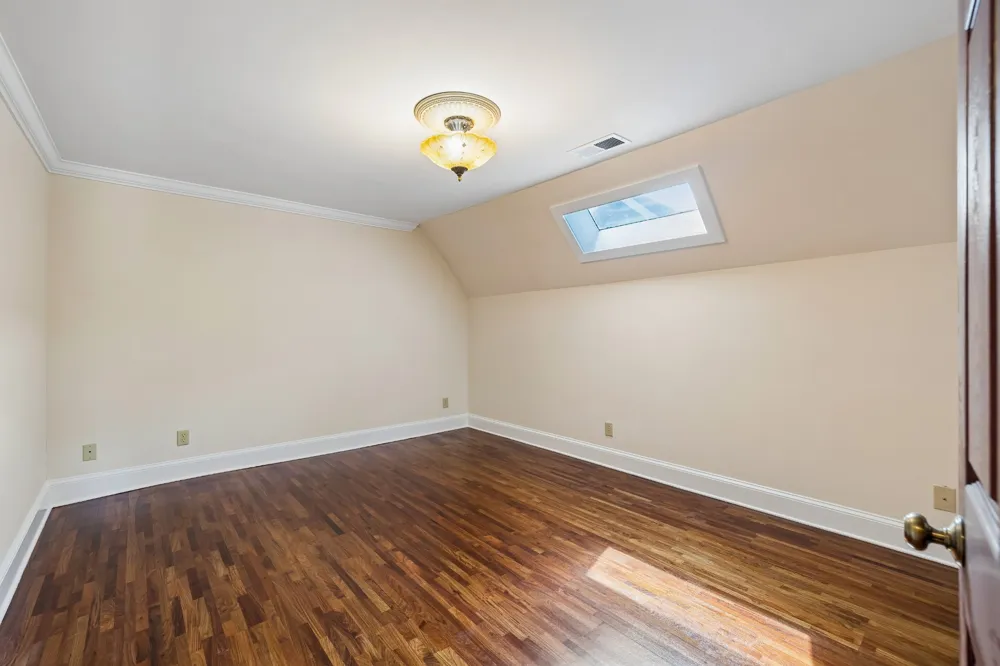 2107 10th Ave S Nashville, TN 37204