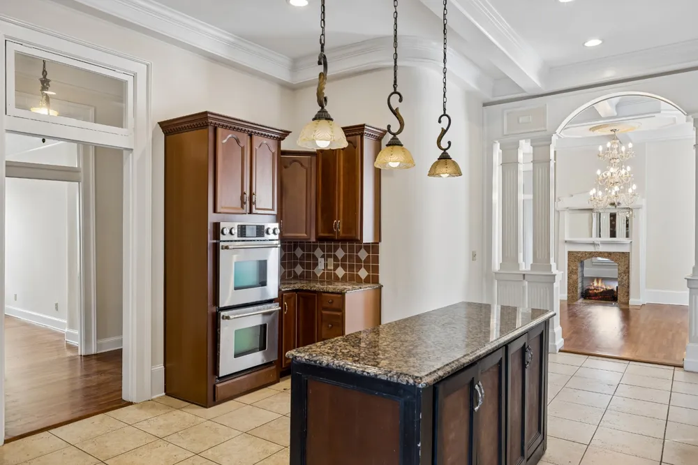 2107 10th Ave S Nashville, TN 37204