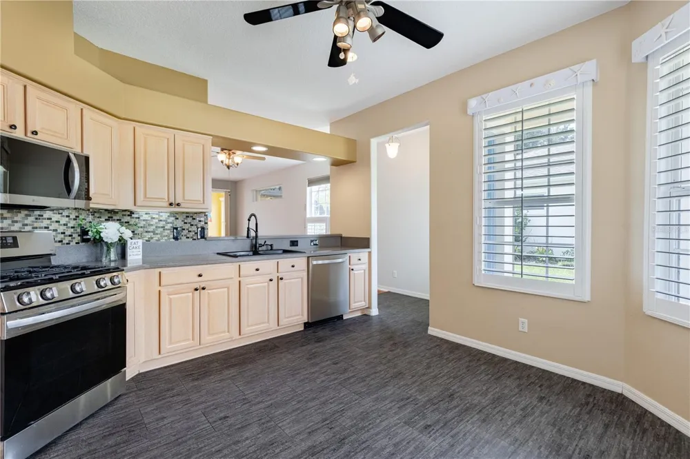 5370 INDIAN OCEAN LOOP LOOP Tavares, FL 32778