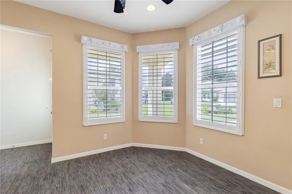 5370 INDIAN OCEAN LOOP LOOP Tavares, FL 32778