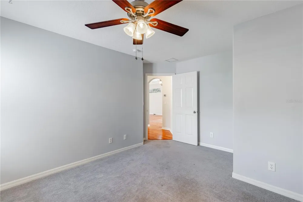 5370 INDIAN OCEAN LOOP LOOP Tavares, FL 32778