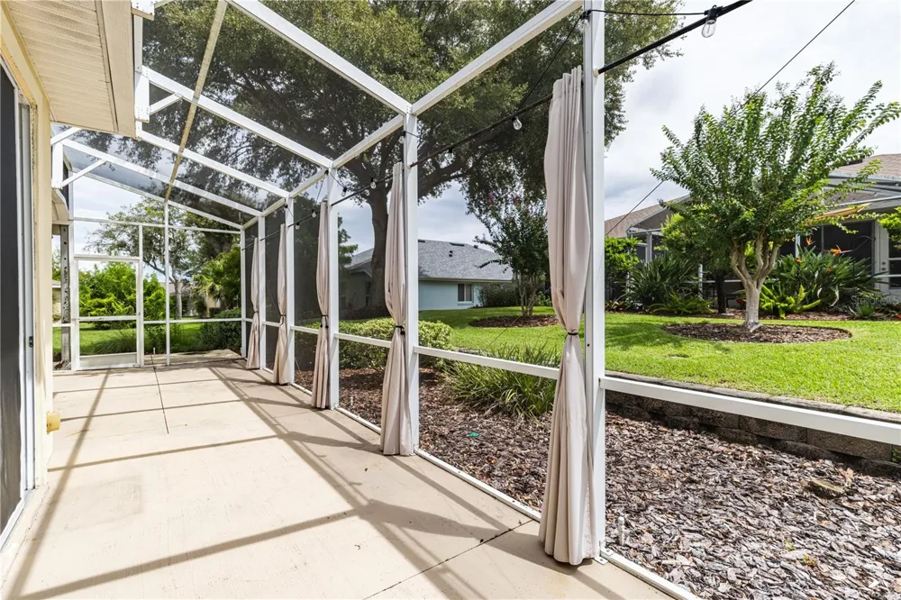 5370 INDIAN OCEAN LOOP LOOP Tavares, FL 32778