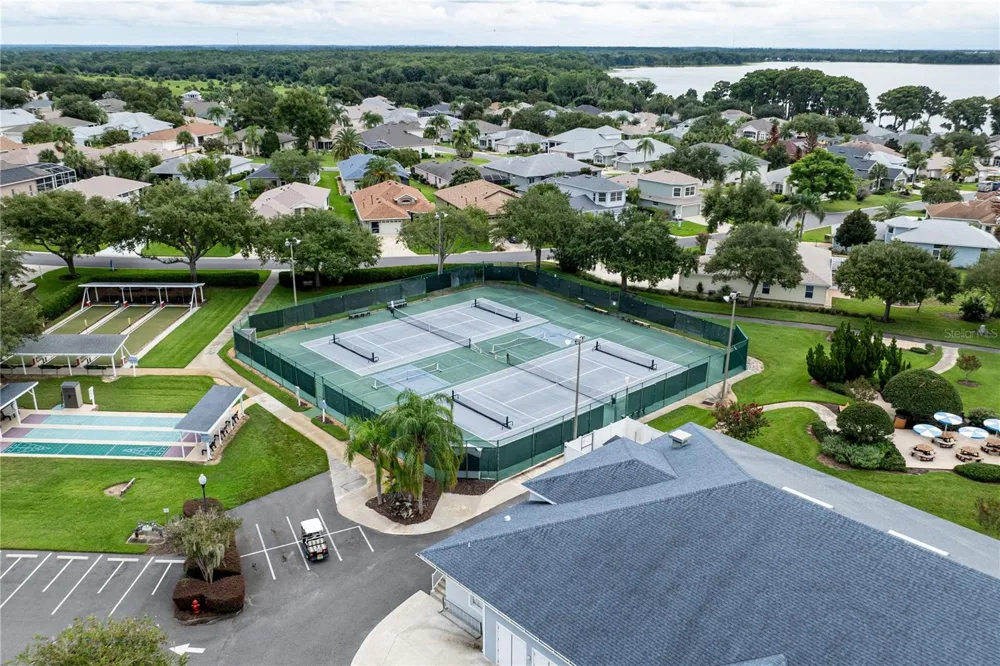 5370 INDIAN OCEAN LOOP LOOP Tavares, FL 32778