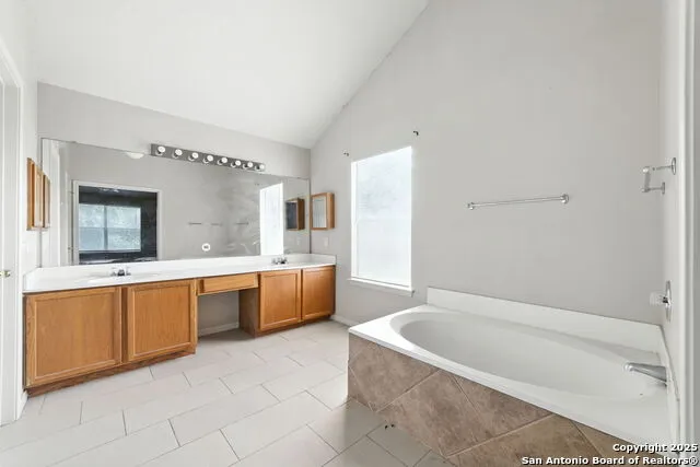 10315 MUSTANG RIDGE RD Converse, TX 78109