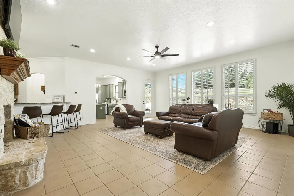 381 Creek Bend Drive Aledo, TX 76008