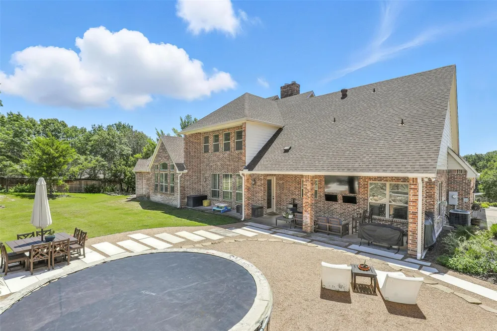 381 Creek Bend Drive Aledo, TX 76008