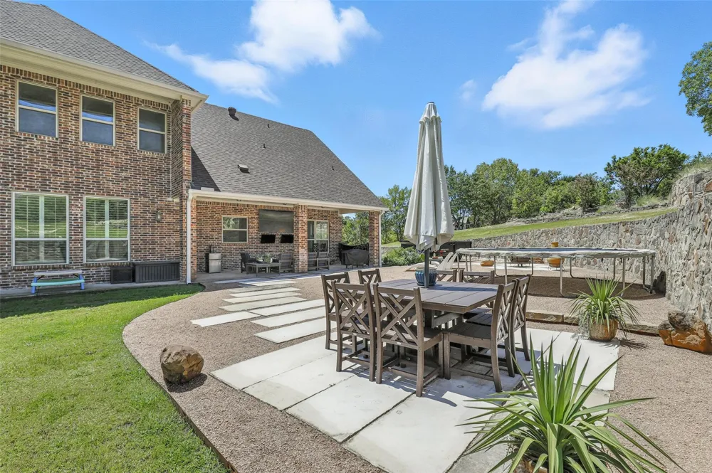 381 Creek Bend Drive Aledo, TX 76008