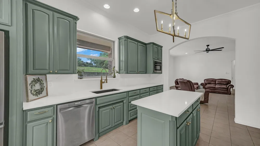 381 Creek Bend Drive Aledo, TX 76008