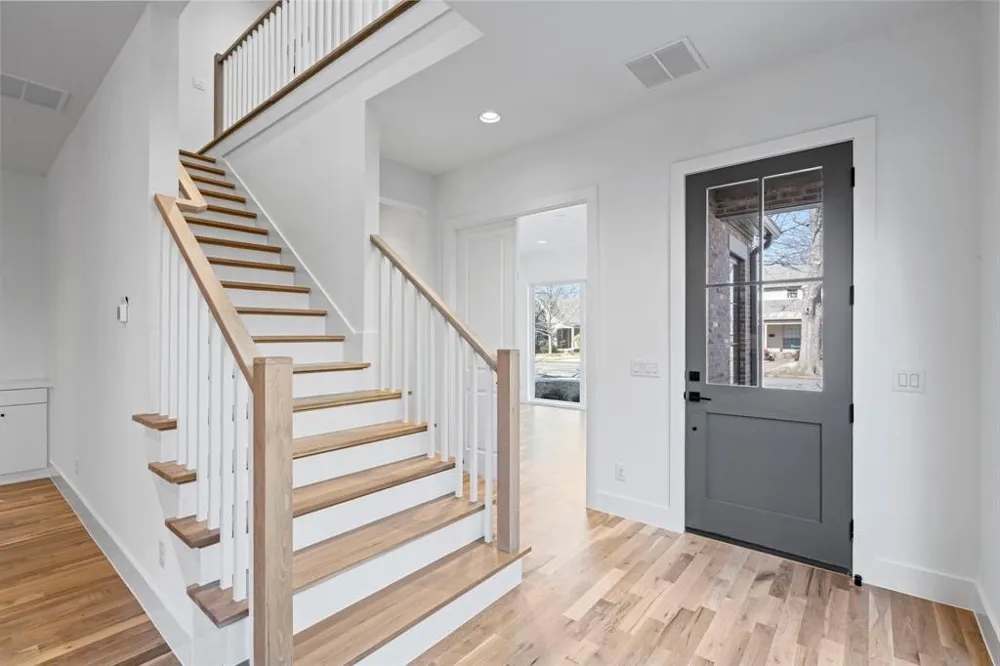 5836 Martel Avenue Dallas, TX 75206